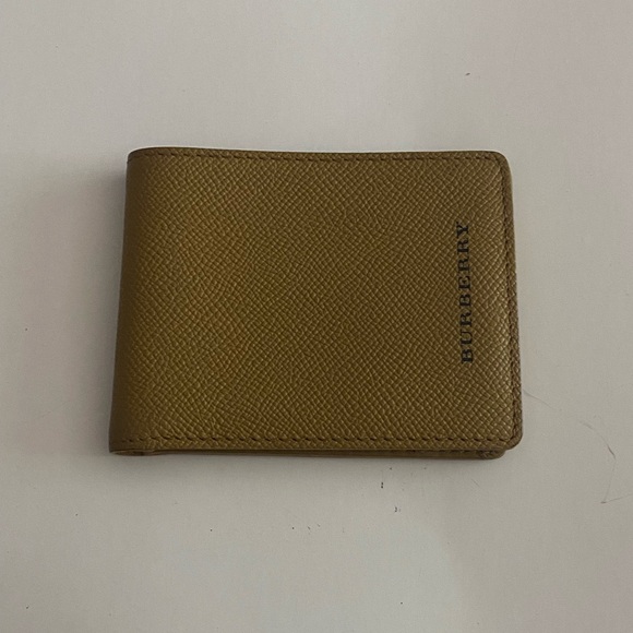 Authentic Burberry Men's Wallet - Picture 2 of 8
